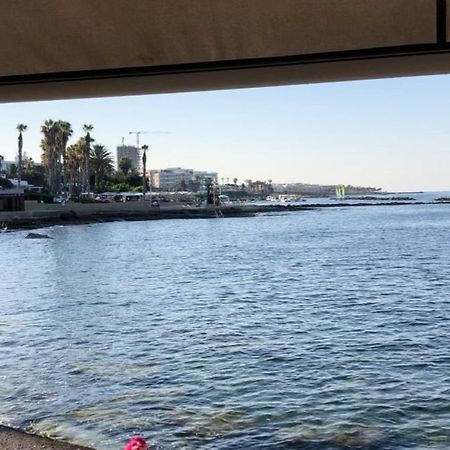 Central Pool-Side 2 Bedroom Apartment In بافوس المظهر الخارجي الصورة